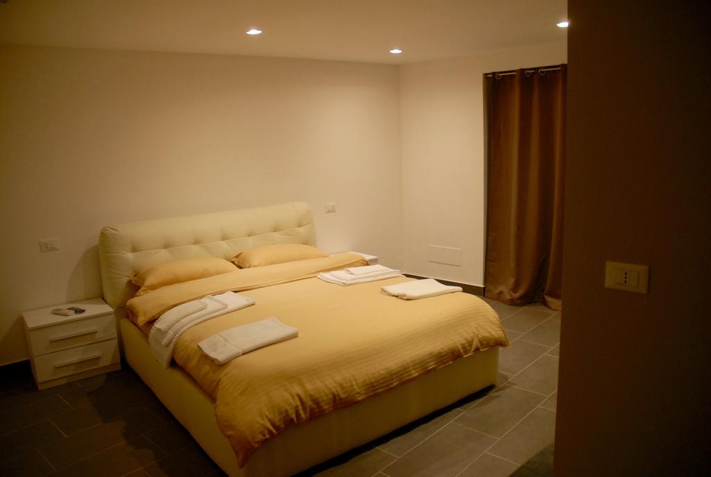 Yuba - Aragon Home Holiday Montalbano Elicona Exterior foto